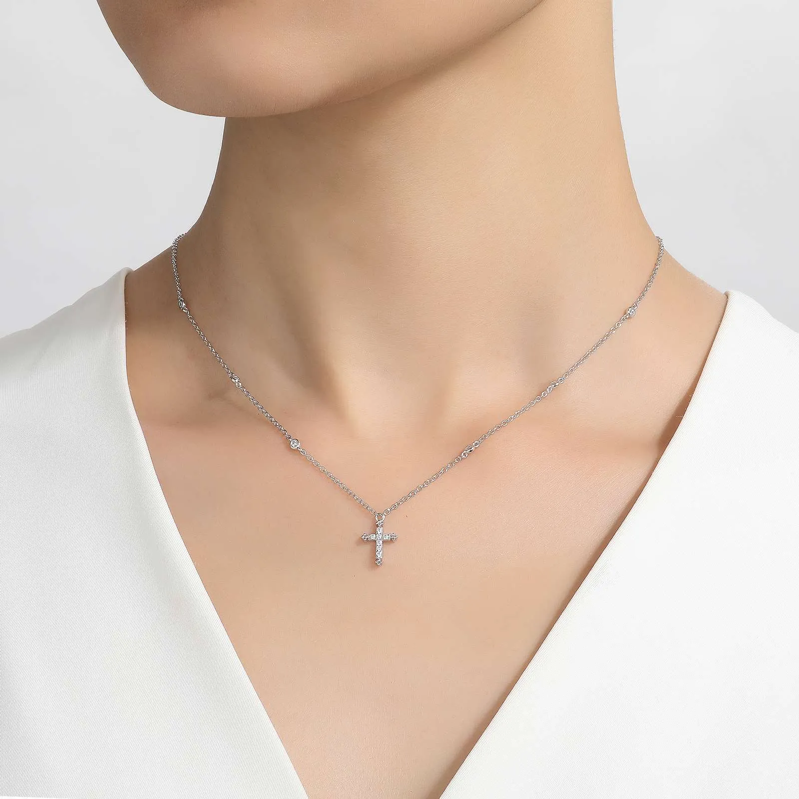 0.41 CTW Cross Necklace