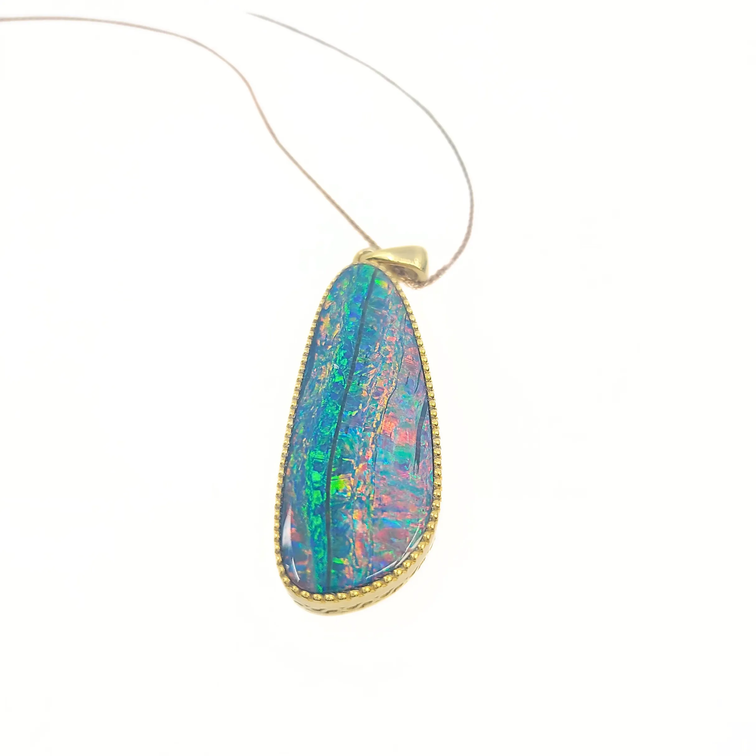 9K Yellow Gold Opal Pendant