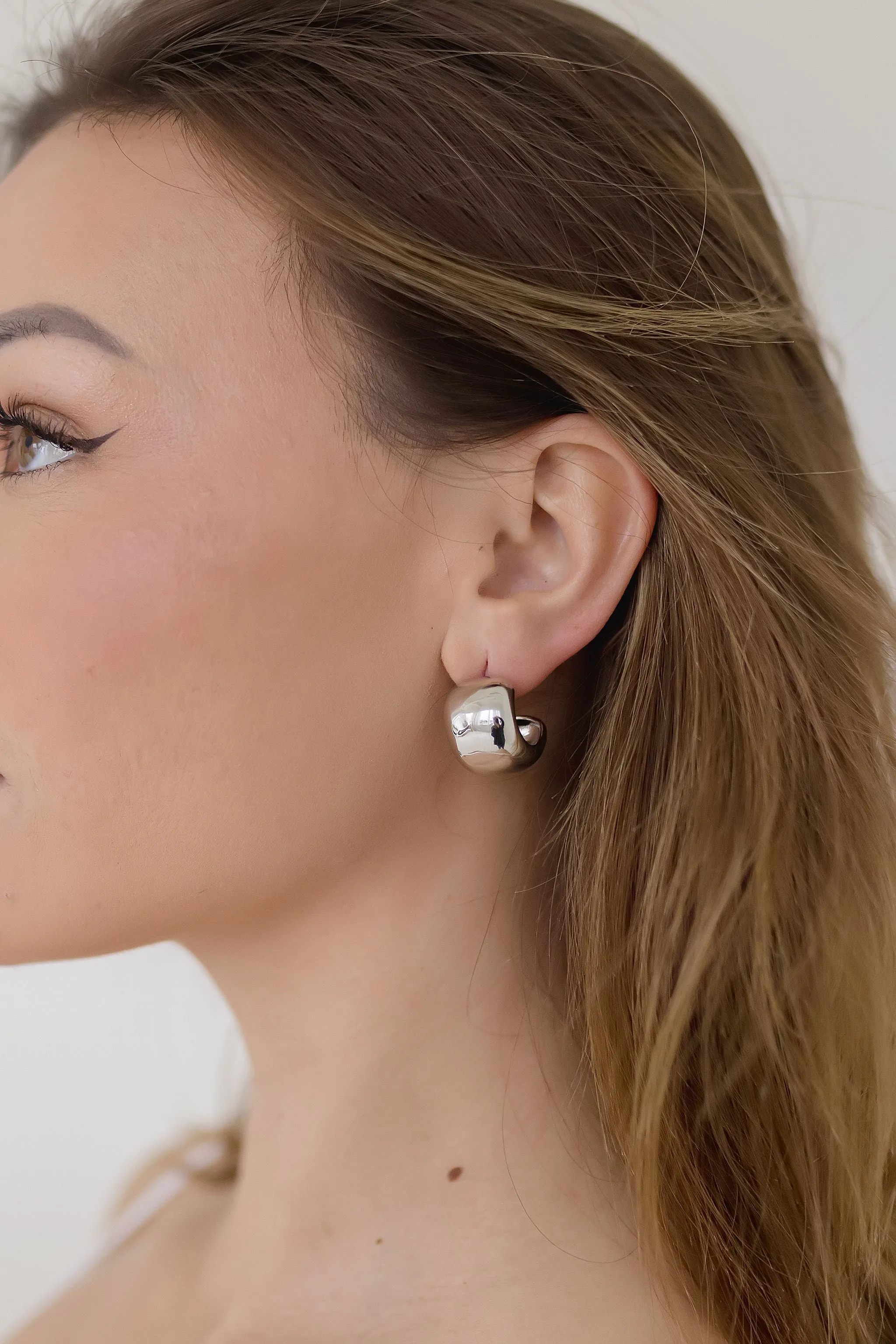Betty Chunky Hoop Earrings Silver
