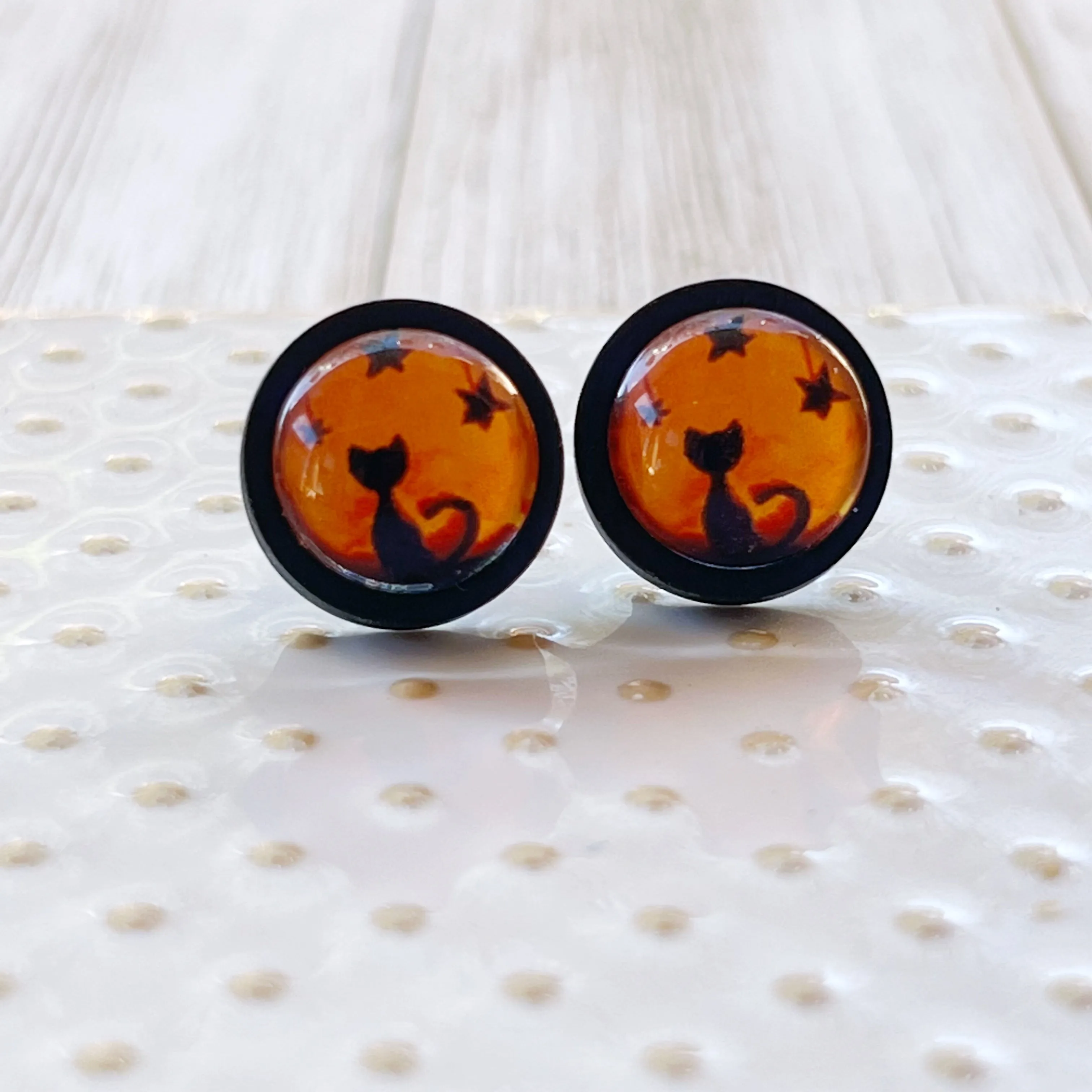 Black Cat Halloween Orange & Black Wood Stud Earring - Spooky & Stylish Accessory