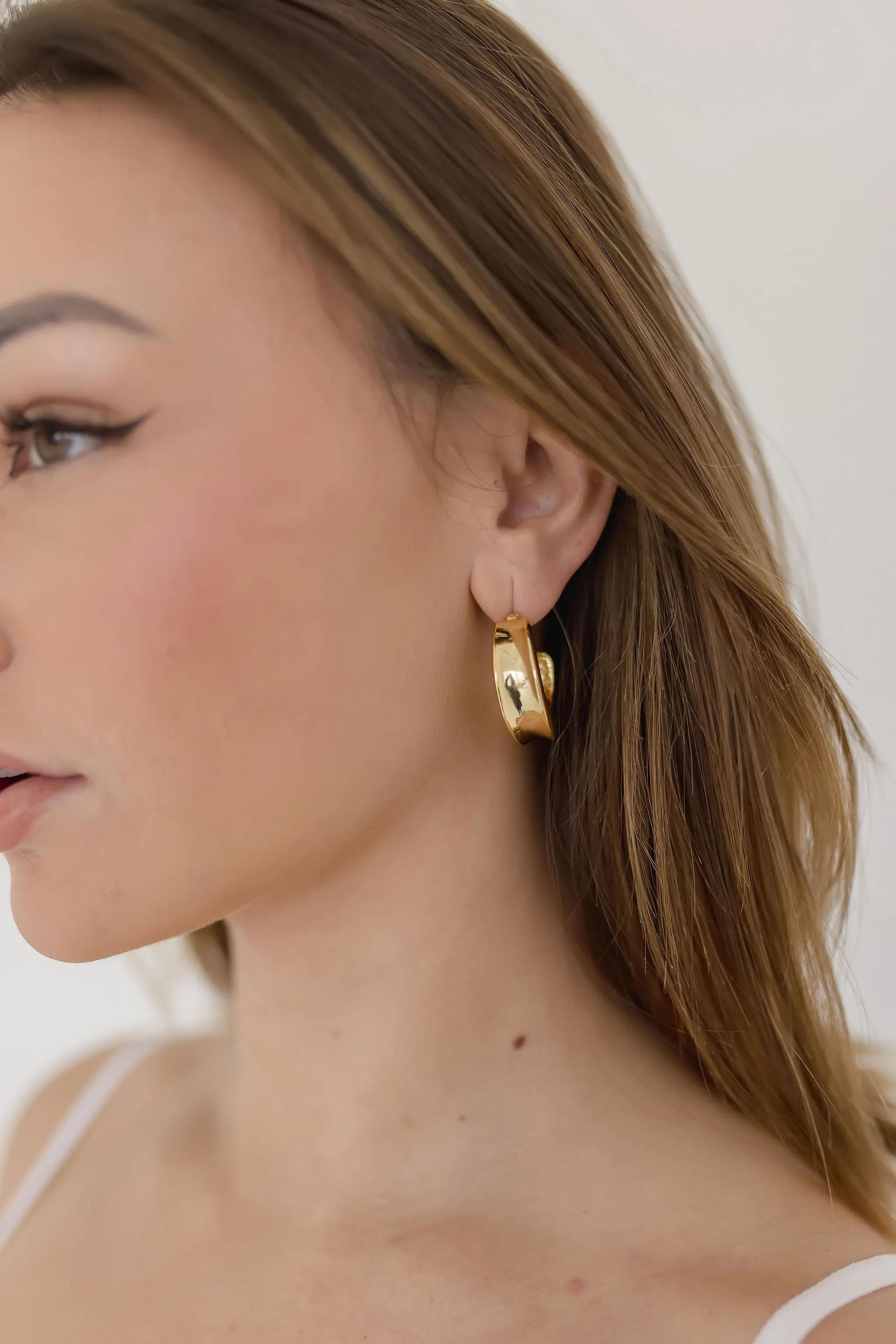 Caelin Chunky Hoop Earrings Gold