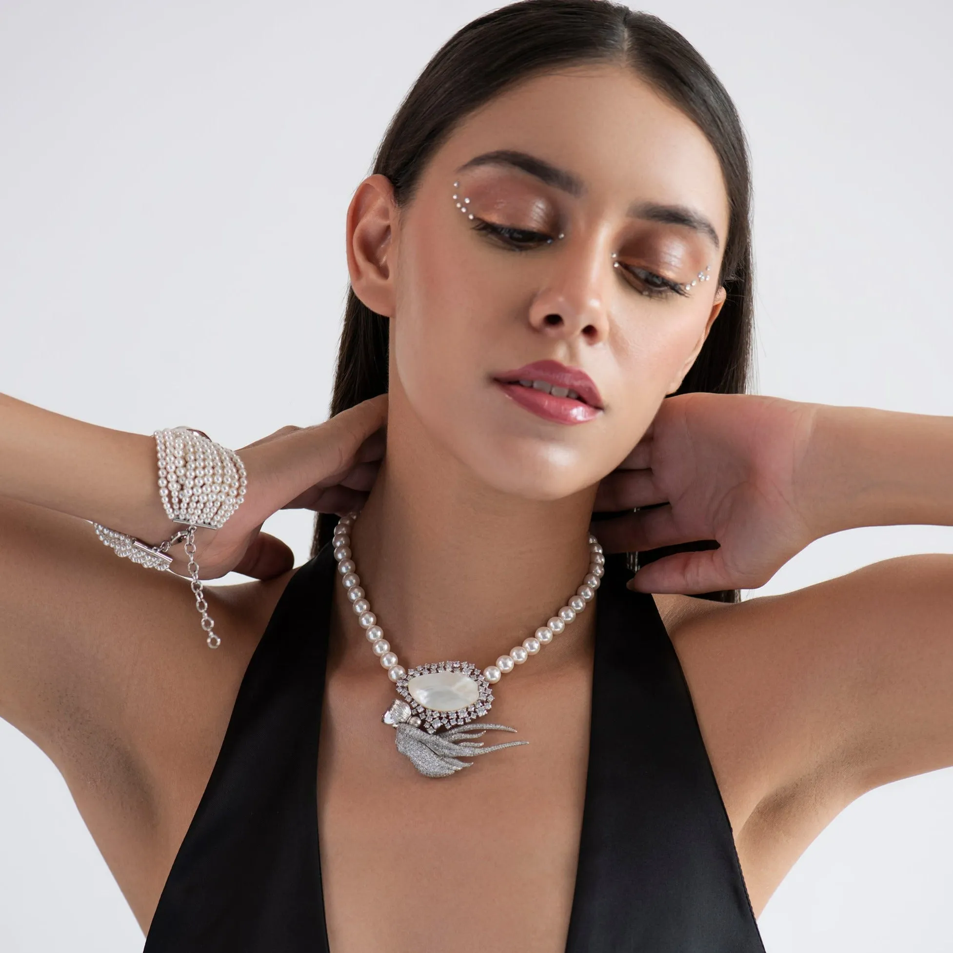 Desiree 92.5 Silver Necklace - A Siren in the Club