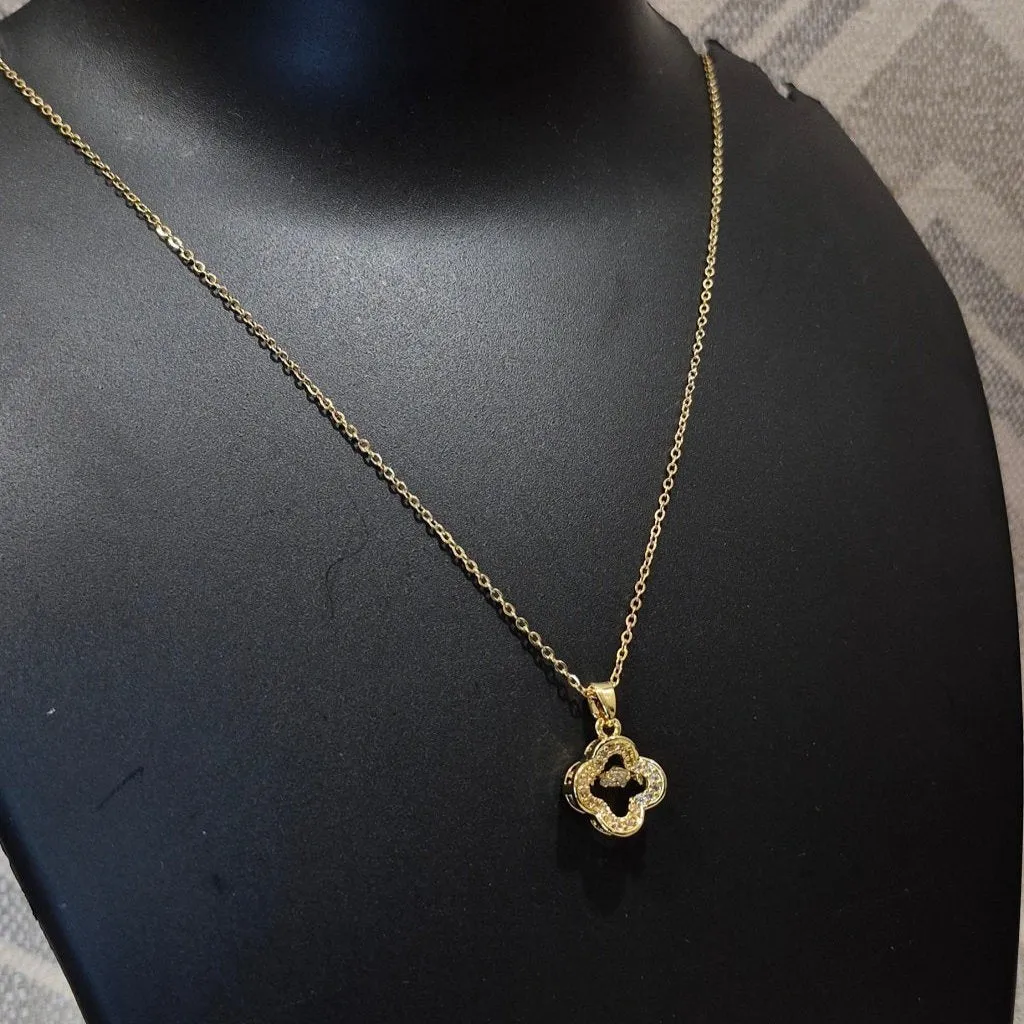 Diamond buzz gold chain pendant daily office colleges wears