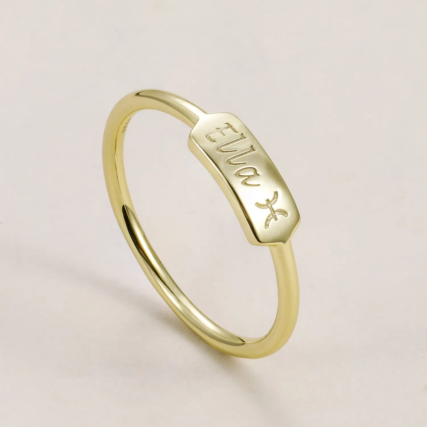 Engravable Letter Ring For Gift