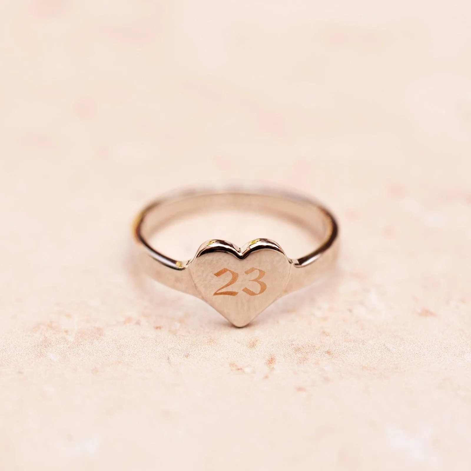 Engravable One Heart Ring