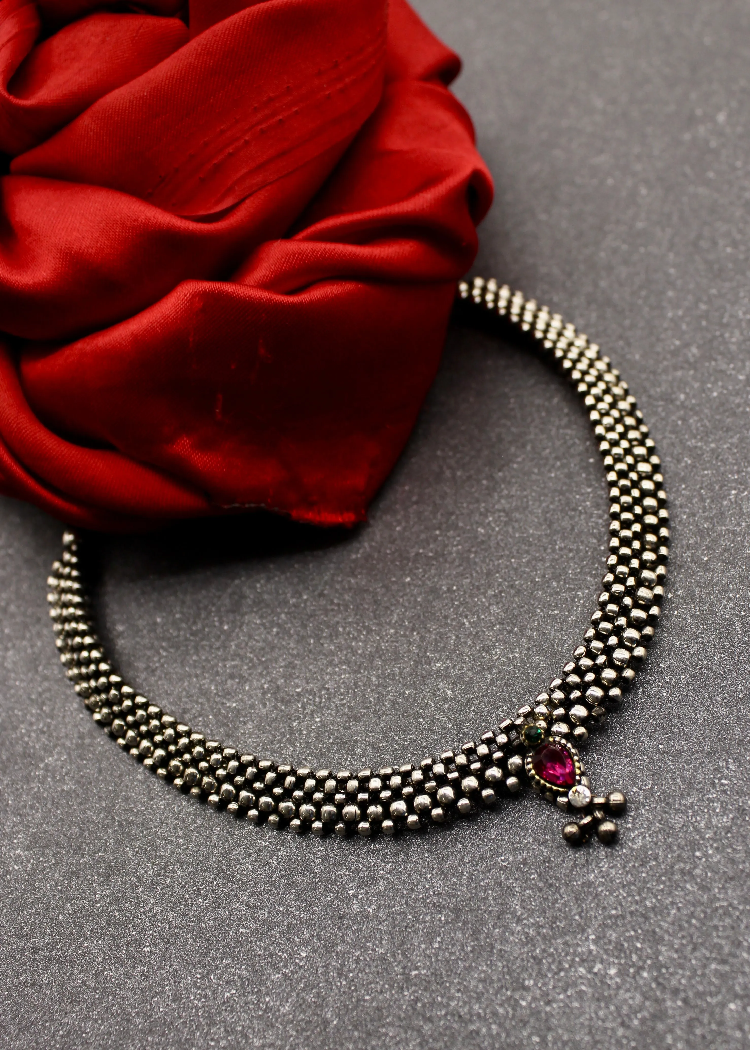 ETHEREAL OXIDISED THUSHI
