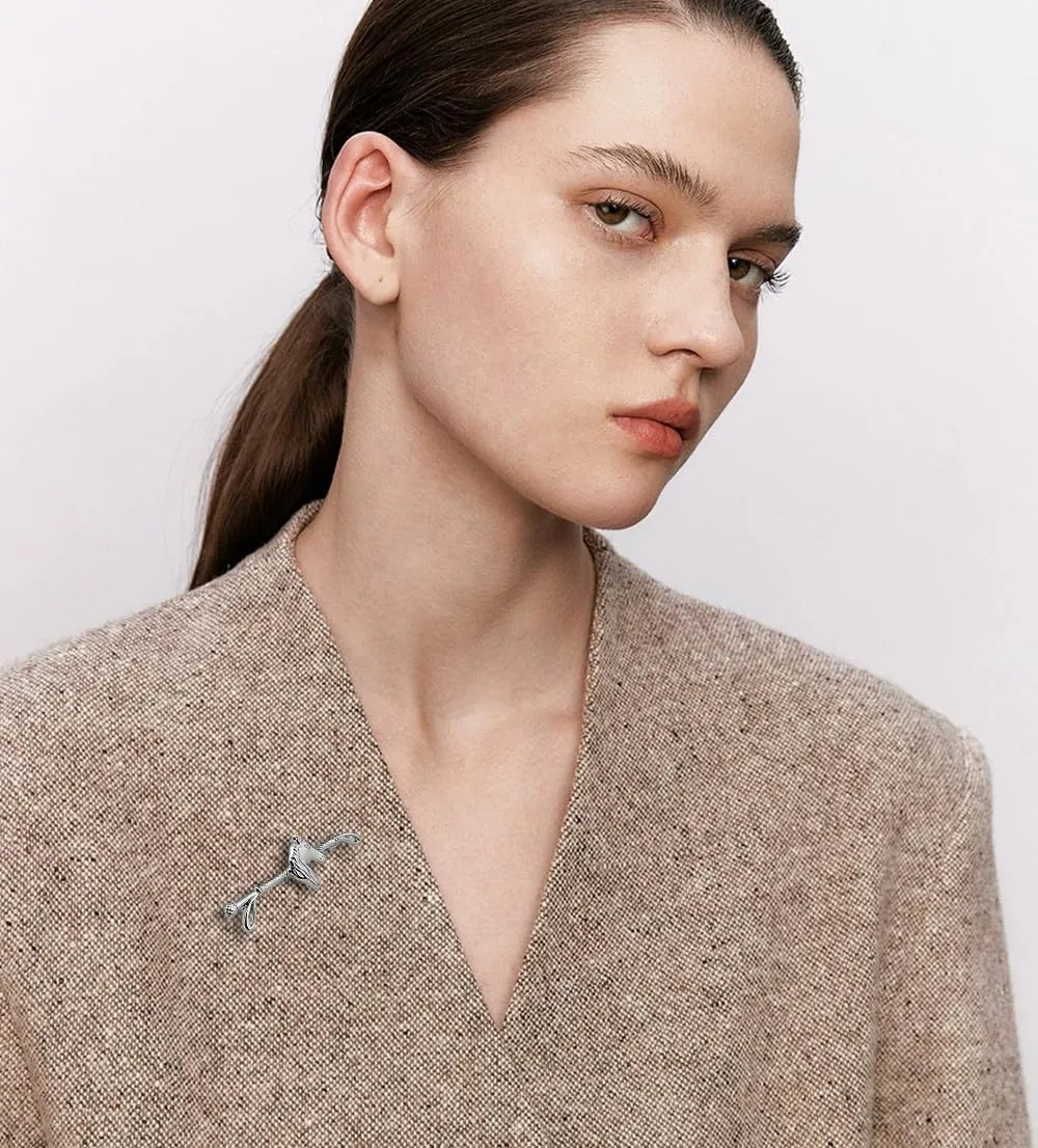 Fashion Horse with Whip Brooch Lapel Pin for Women Men Animal Horsewhip Brooches Pins Suit Dress Backpack Costume Clothing Accessories Antique Holiday Decor Jewelry for Friends Father