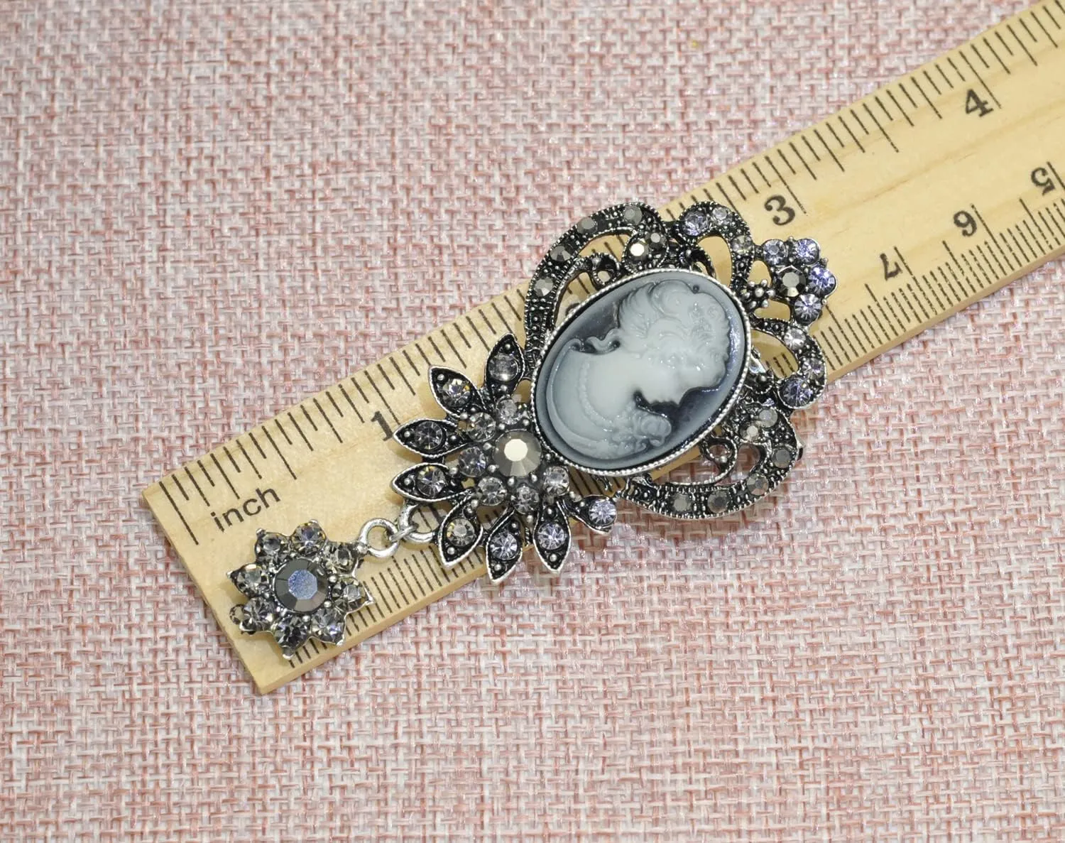 Gyn&Joy Old Style Victorian Lady Crystal Rhinestone Cameo Maiden Pin Brooch Flower