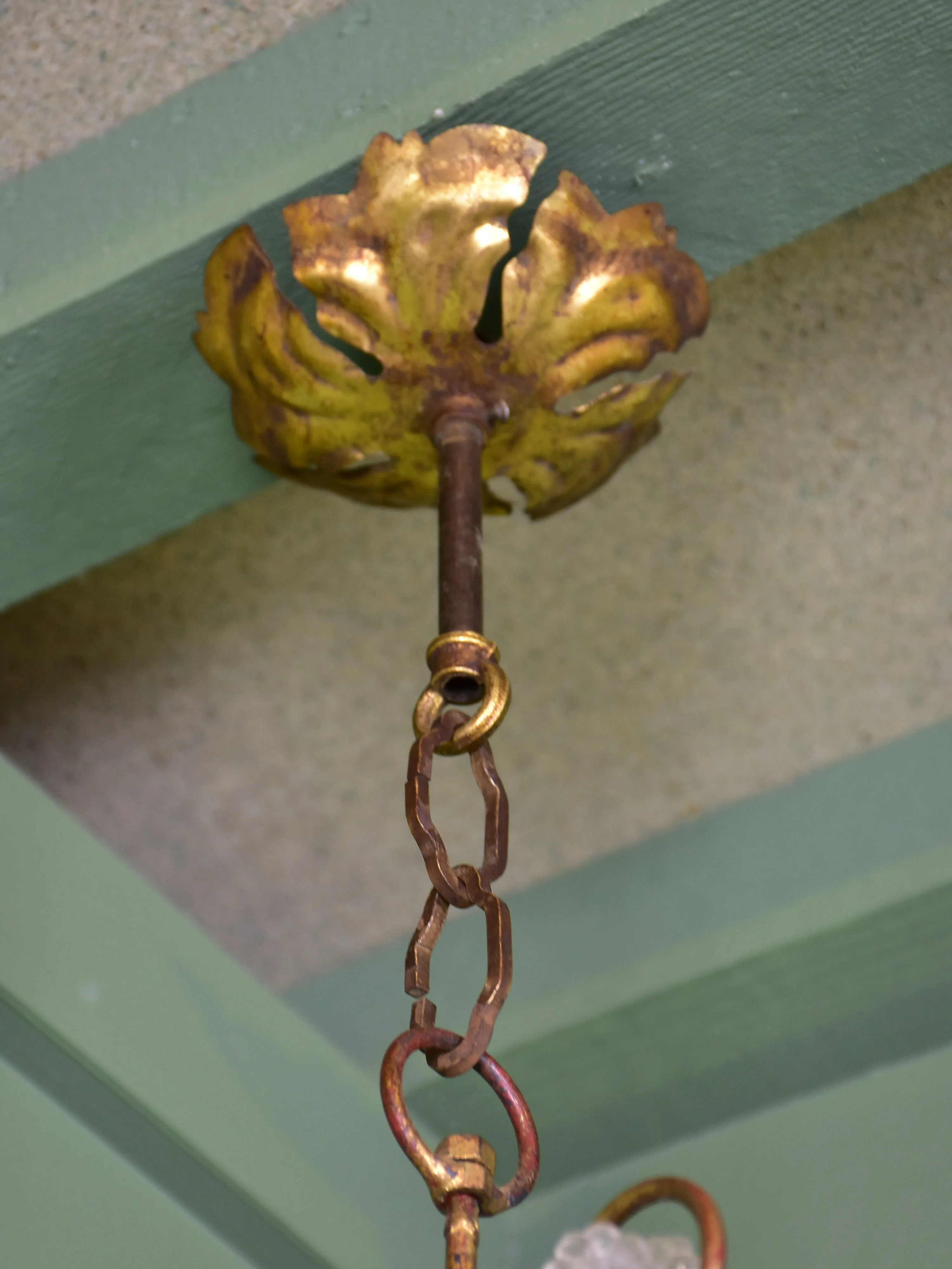Italian chandelier with roses from the 1950's