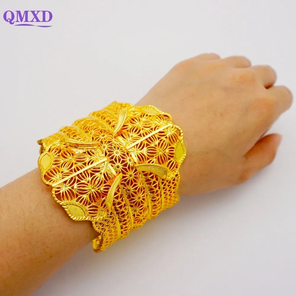 Luxury Female Big Gold Color Bangles: Elegant Bracelets for Weddings and Special Occasions