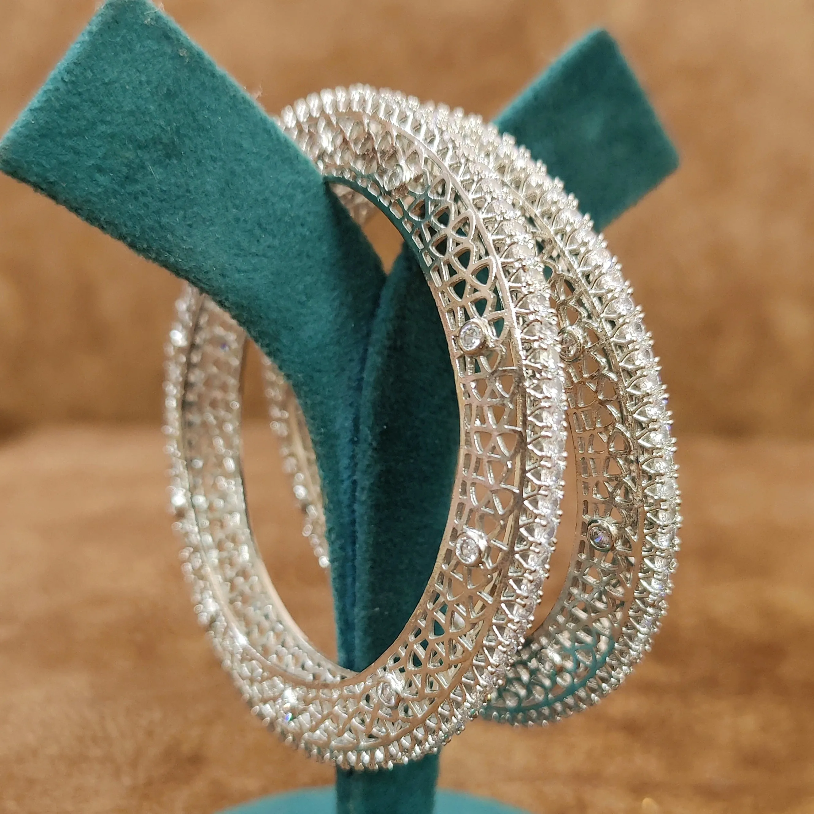 SILVER PLATED DIAMOND LOOK PACHELI BANGLES