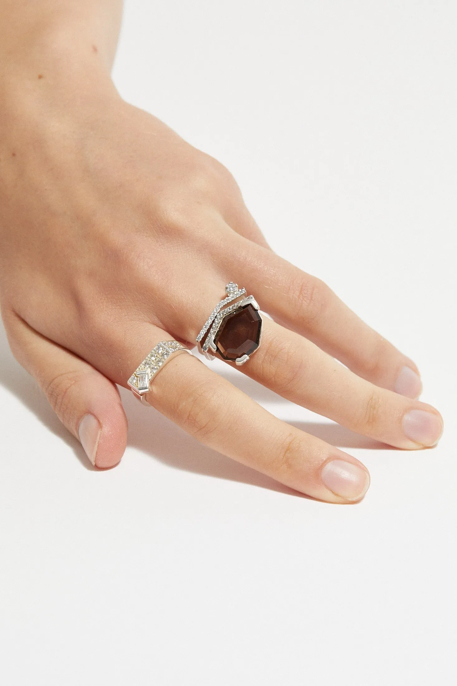 Warped Signet Ring Mini