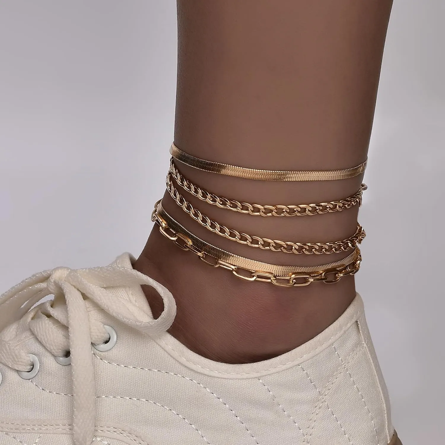ZMANYIJEW Gold Ankle Bracelets for Women Gold Plated Anklets Layered Cuban Link Chain Herringbone Rhinestone Exquisite Ankle Set Summer Beach Jewelry Gift for Women